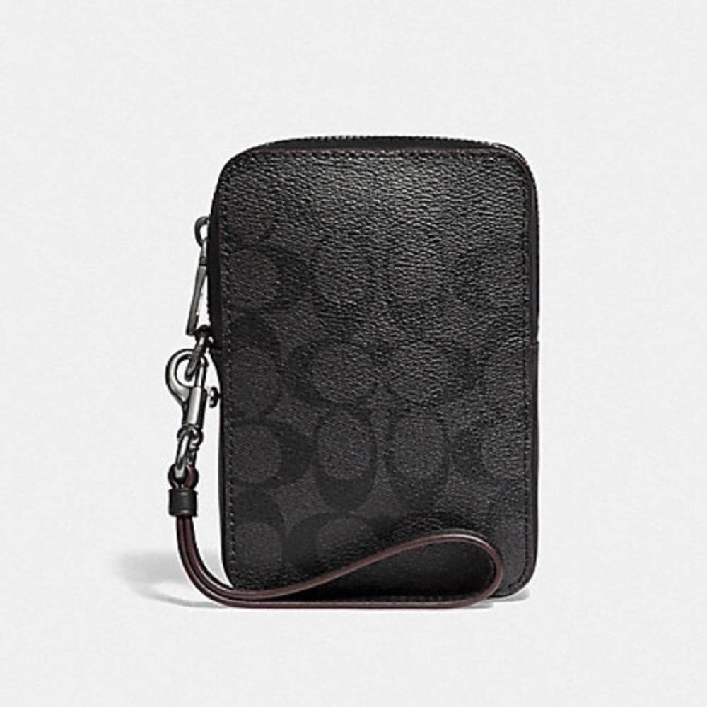 SOLD OUT ‼️ COACH MEN SMALL POUCH SIGNATURE CANVAS